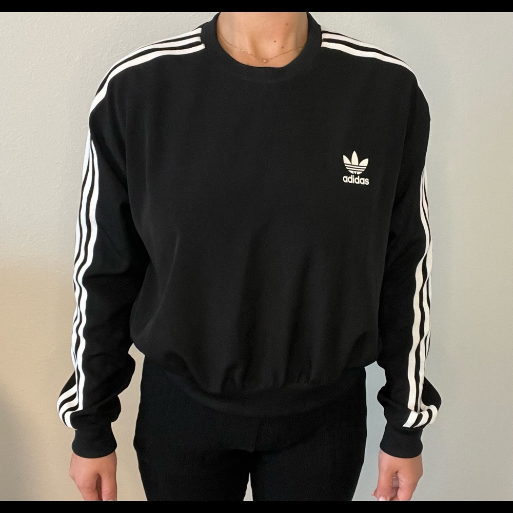 Adidas top